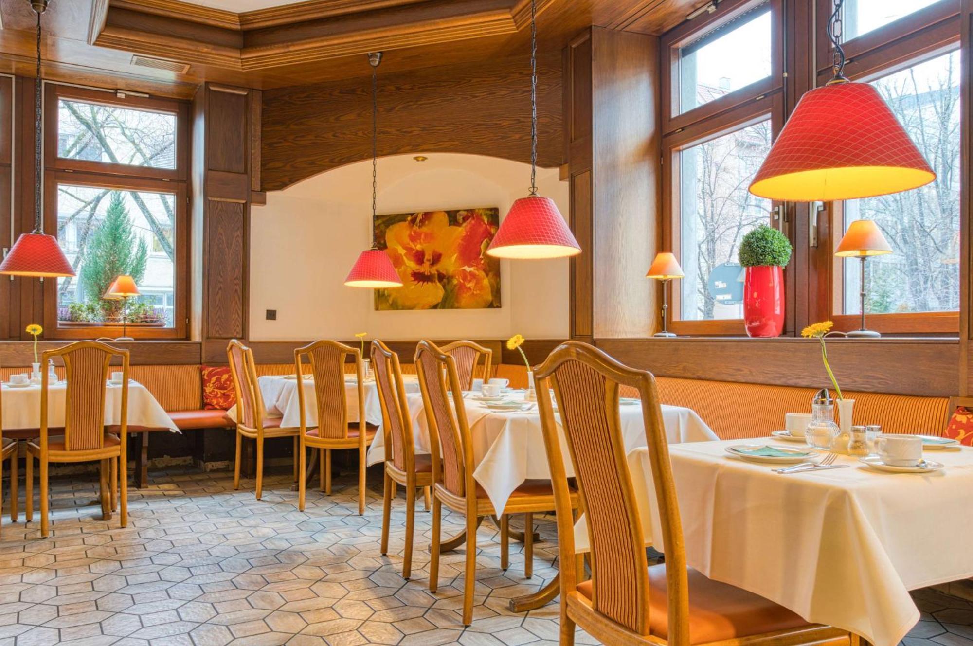 Centro Hotel Sautter Stuttgart City, Trademark Collection By Wyndham Екстериор снимка
